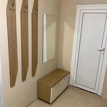 Seven Heaven Apartment *