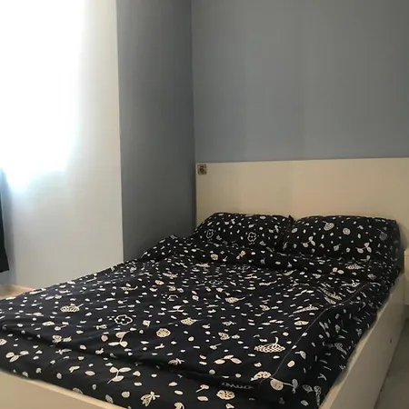 Seven Heaven Apartment *